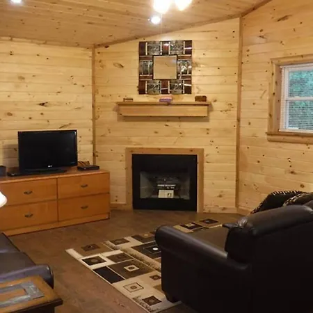 Solarium Deluxe Cabin #19 On Patoka Lake In Southern Indiana